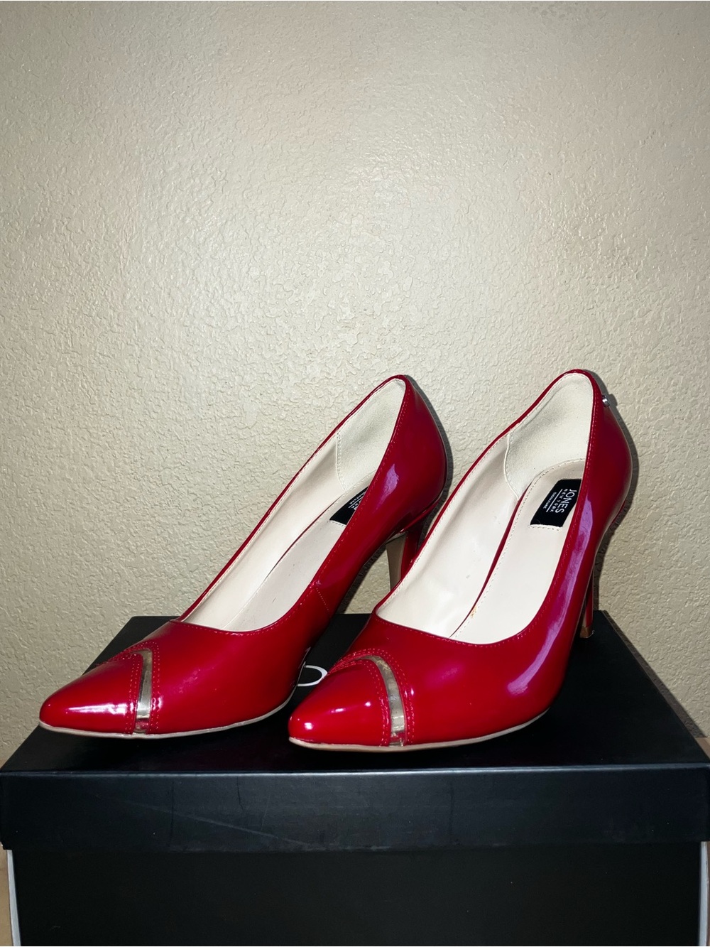 Jones New York Red Patent Leather Pointed Toe Heels with Metallic Accent